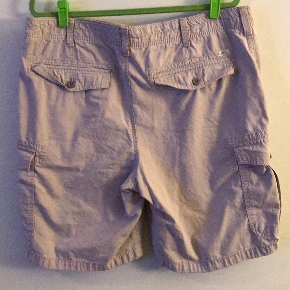 IZOD Cargo Shorts - Picture 2 of 6